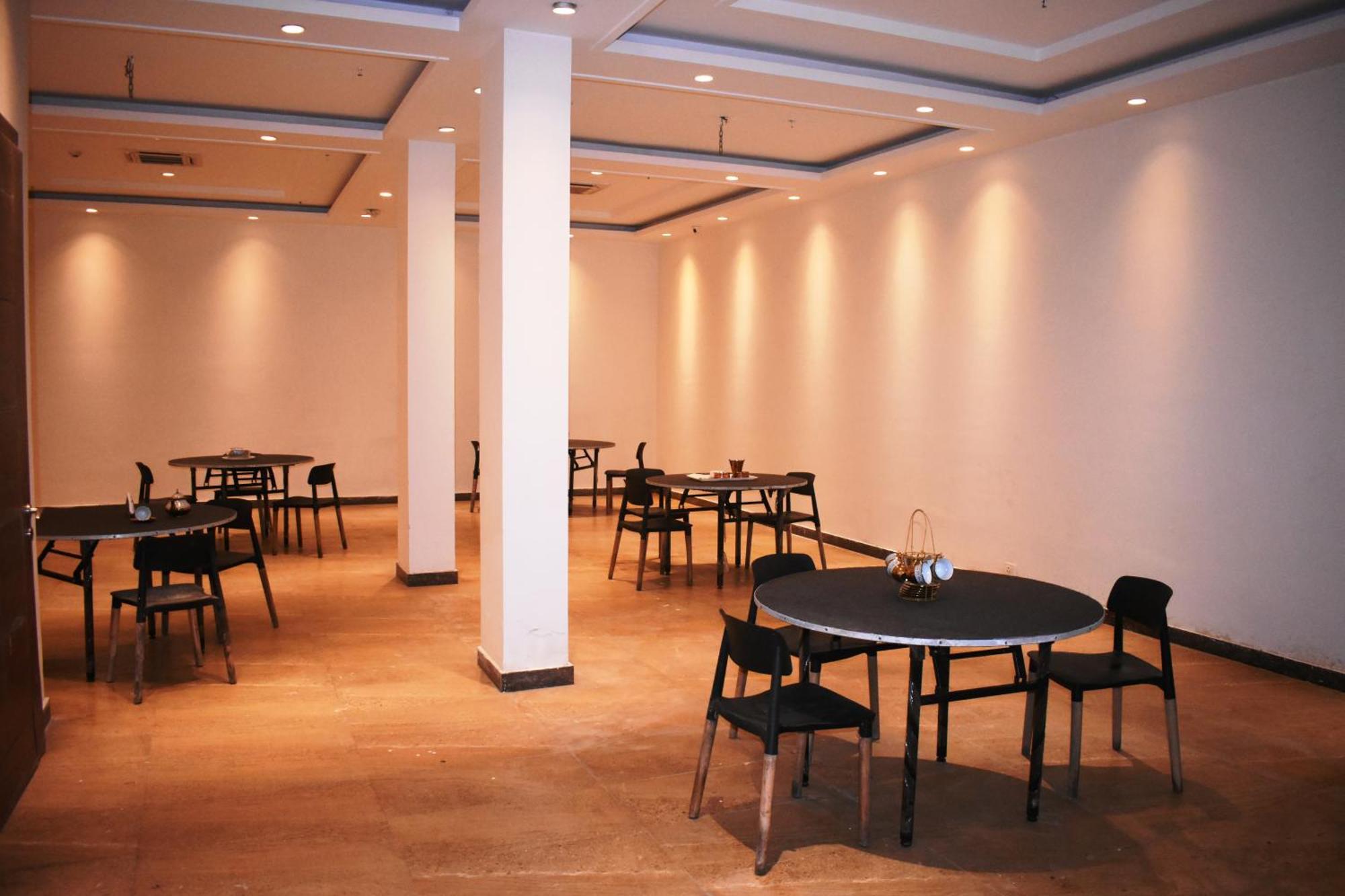 Lemonwood Suites By F9 Hotels - Trivoli Garden Chhatarpur Нью-Дели Экстерьер фото